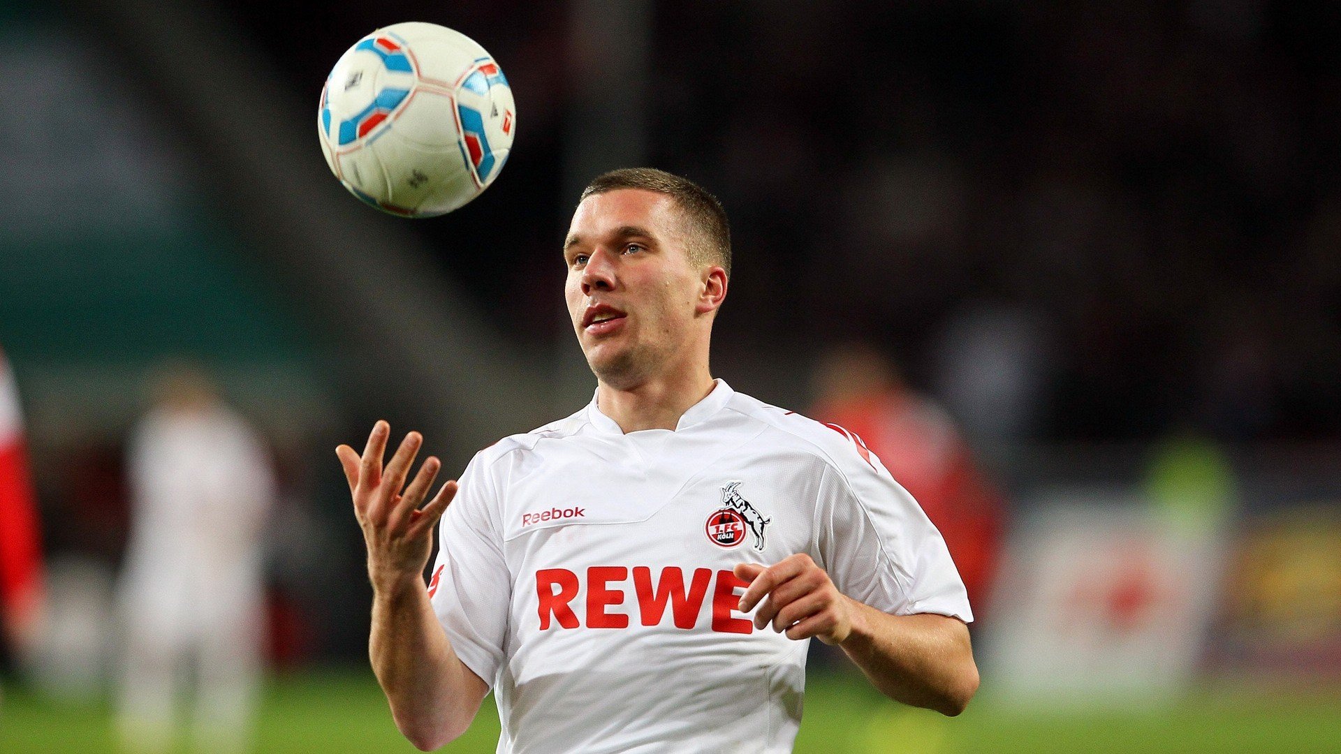 赛季初表现不佳球队通过调整成功止颓找回竞争状态